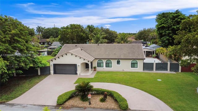15221 SW 148th Ave, Miami FL 33187 - Miami, FL - Photo 3