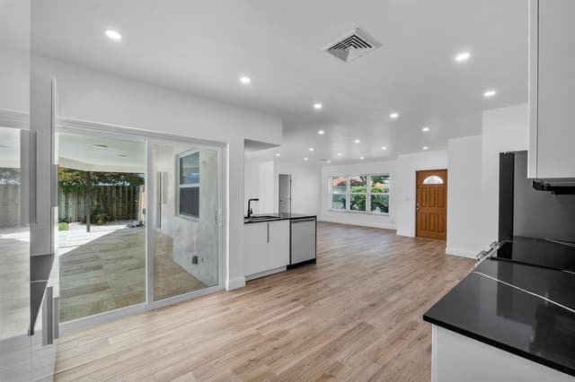 400 SW 9TH Avenue, Boca Raton FL 33486 - Boca Raton, FL - Photo 5
