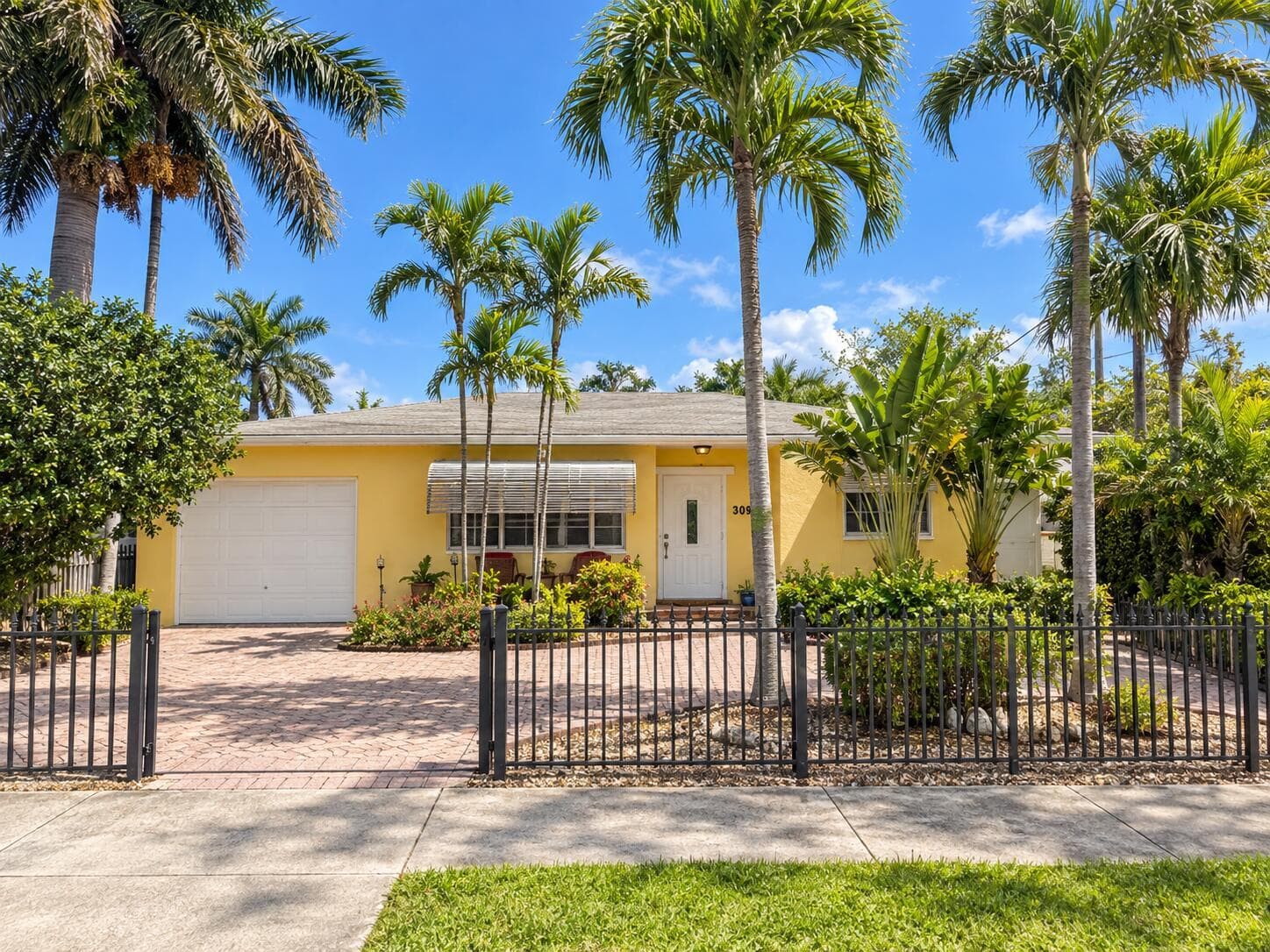 309 Lytle Street, West Palm Beach FL 33405 - West Palm Beach, FL - Photo 1