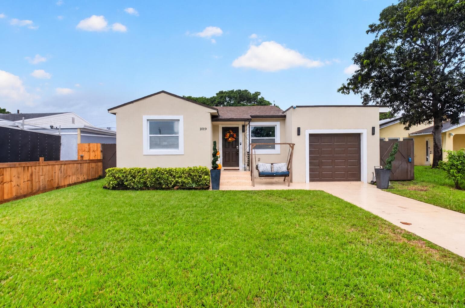 1019 S C Street, FL 33460 - Photo 1