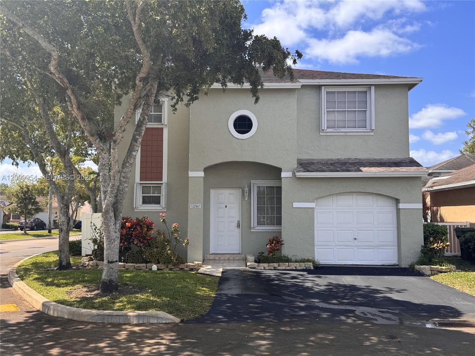 12060 NW 13th St, Pembroke Pines FL 33026 - Pembroke Pines, FL - Photo 1