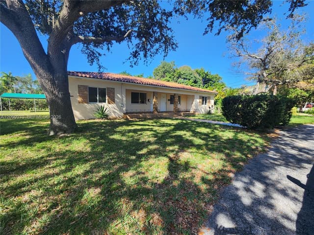 12000 NE 10th Ave, Biscayne Park FL 33161 - Biscayne Park, FL - Photo 3