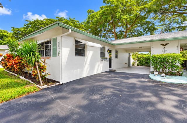 843 Meadowlark Lane, Delray Beach FL 33445 - Delray Beach, FL - Photo 2
