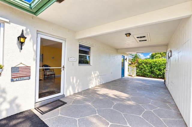843 Meadowlark Lane, Delray Beach FL 33445 - Delray Beach, FL - Photo 5
