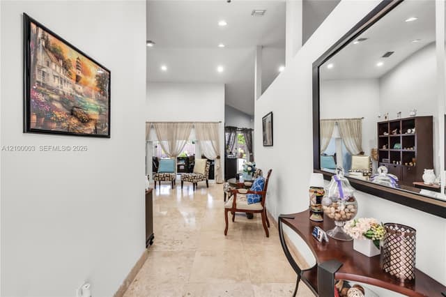16583 NW 83rd Pl, Miami Lakes FL 33016 - Miami Lakes, FL - Photo 4