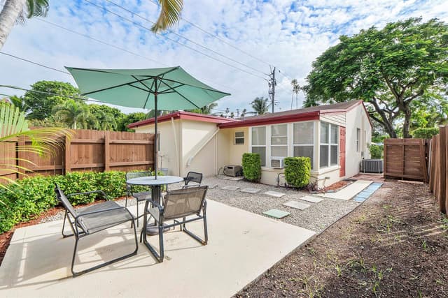 1645 NE 16TH Avenue NE, Fort Lauderdale FL 33305 - Fort Lauderdale, FL - Photo 2