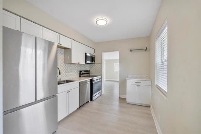 1645 NE 16TH Avenue NE, Fort Lauderdale FL 33305 - Fort Lauderdale, FL - Photo 6