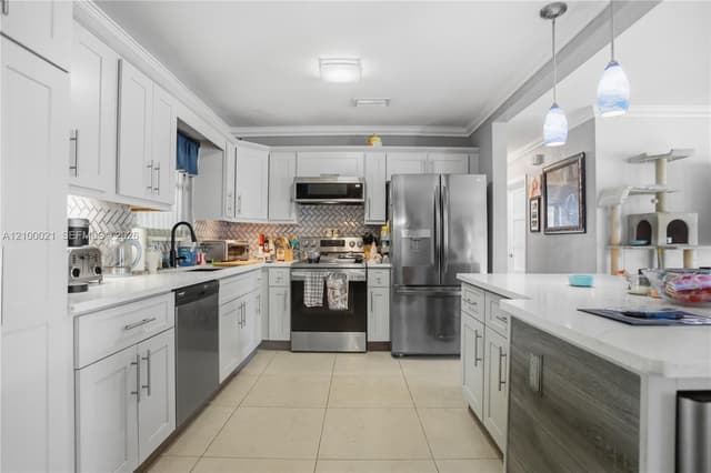 1228 SW 1st Ter, Pompano Beach FL 33060 - Pompano Beach, FL - Photo 4