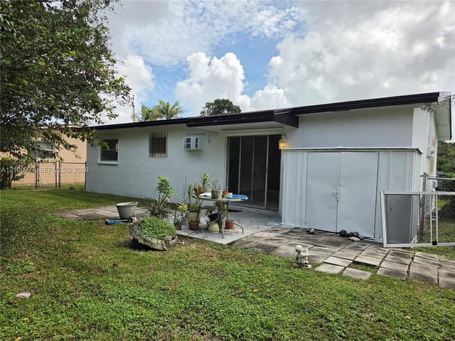 6421 NW 26th St, Sunrise FL 33313 - Sunrise, FL - Photo 6