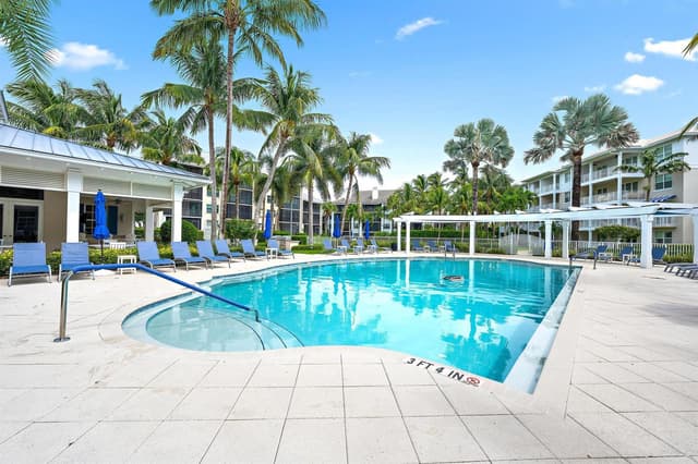 844 Bay Colony Drive S, Juno Beach FL 33408 - Juno Beach, FL - Photo 5