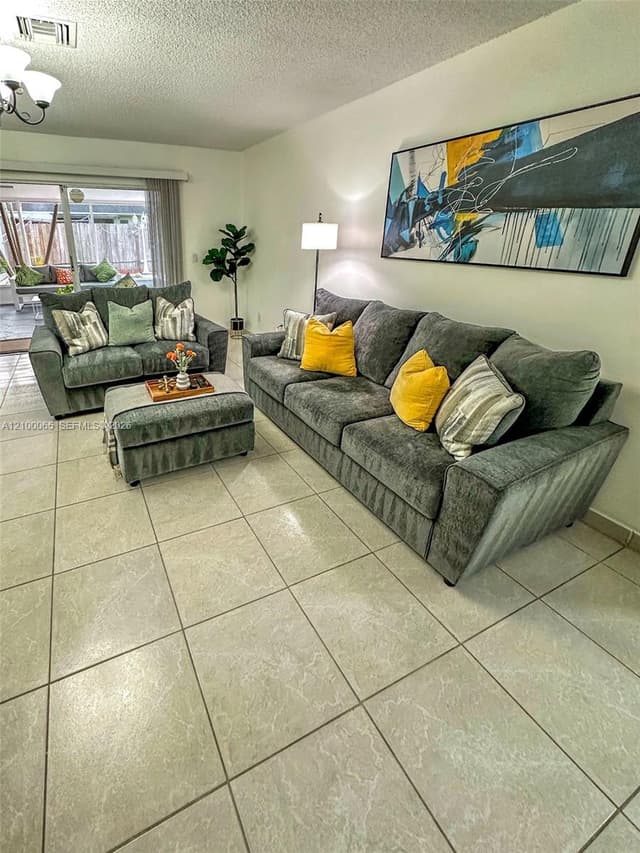 1063 Concert Way, Royal Palm Beach FL 33411 - Royal Palm Beach, FL - Photo 5