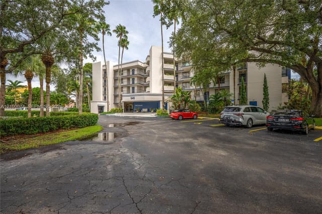 545 SE 12th St # 205, Dania Beach FL 33004 - Dania Beach, FL - Photo 4