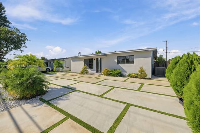 8921 NW 25th Ct, Sunrise FL 33322 - Sunrise, FL - Photo 7