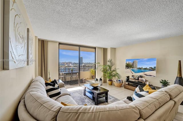 2500 Parkview Dr # 1716, Hallandale Beach FL 33009 - Hallandale Beach, FL - Photo 3