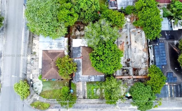 1085 NW 25th St, Miami FL 33127 - Miami, FL - Photo 4