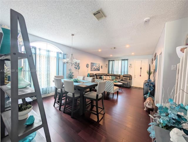 7683 NW 19th St, Pembroke Pines FL 33024 - Pembroke Pines, FL - Photo 6
