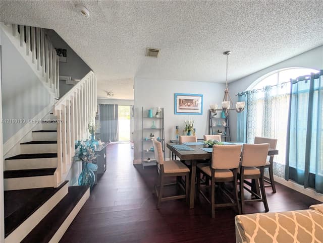 7683 NW 19th St, Pembroke Pines FL 33024 - Pembroke Pines, FL - Photo 5