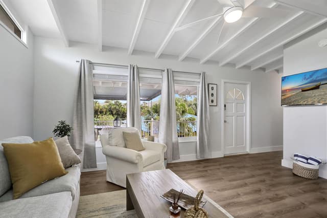 305 HIBISCUS Avenue, Pompano Beach FL 33062 - Pompano Beach, FL - Photo 7