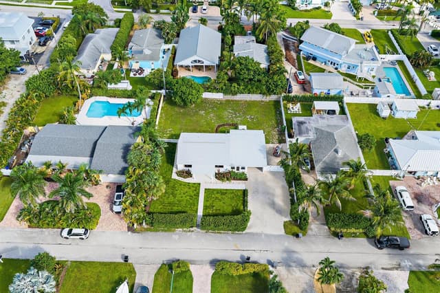 3437 Palm Court, Jupiter FL 33469 - Jupiter, FL - Photo 3