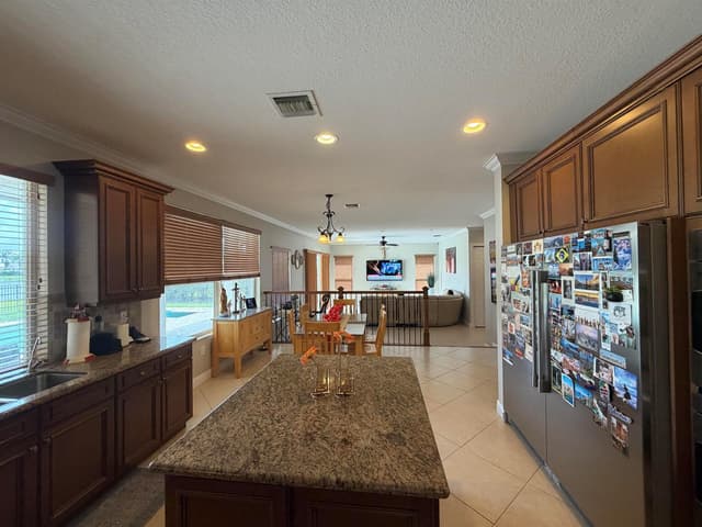 11128 Brandywine Lake Way, Boynton Beach FL 33473 - Boynton Beach, FL - Photo 5