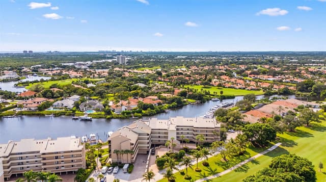 16910 BAY Street # E501, Jupiter FL 33477 - Jupiter, FL - Photo 2