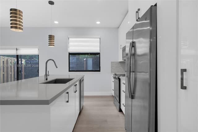 10413 NW 82nd St # 3, Doral FL 33178 - Doral, FL - Photo 2
