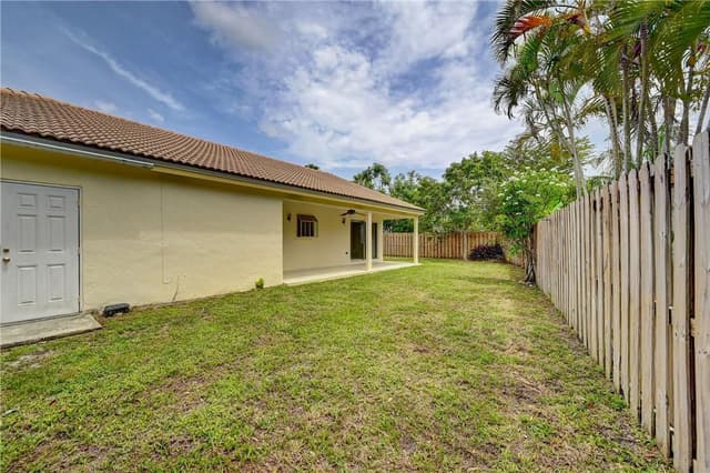 13348 NW 13TH Street, Sunrise FL 33323 - Sunrise, FL - Photo 3