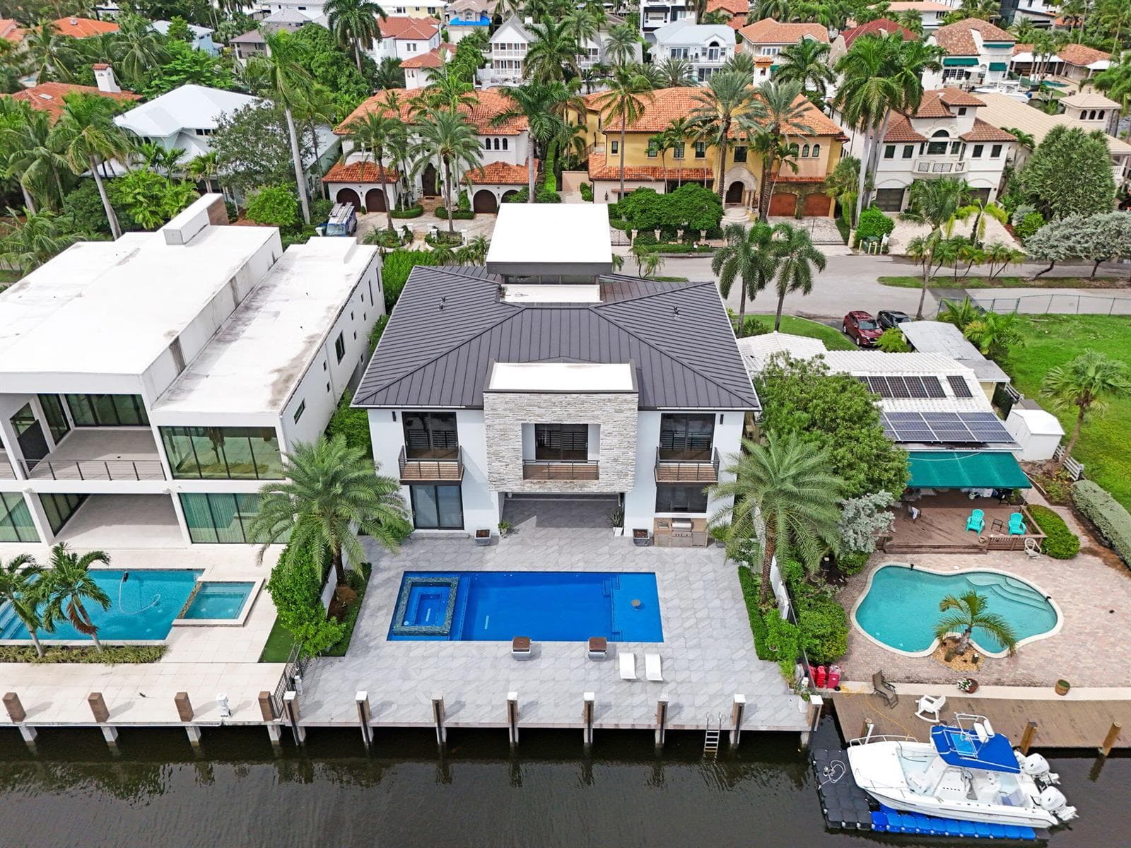 424 COCONUT ISLE Drive, Fort Lauderdale FL 33301 - Fort Lauderdale, FL - Photo 1