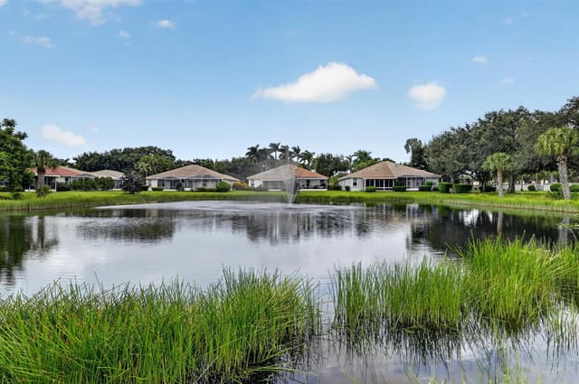 9818 Crescent View Drive S, Boynton Beach FL 33437 - Boynton Beach, FL - Photo 5