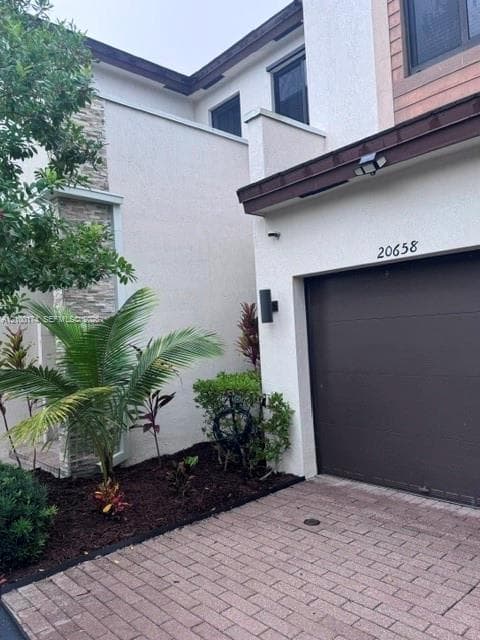 20658 NE 2nd Ct, Miami FL 33179 - Miami, FL - Photo 2