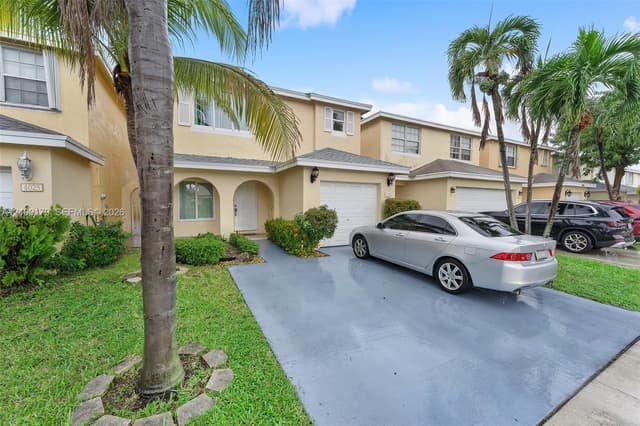 4027 Eastridge Dr, Deerfield Beach FL 33064 - Deerfield Beach, FL - Photo 2