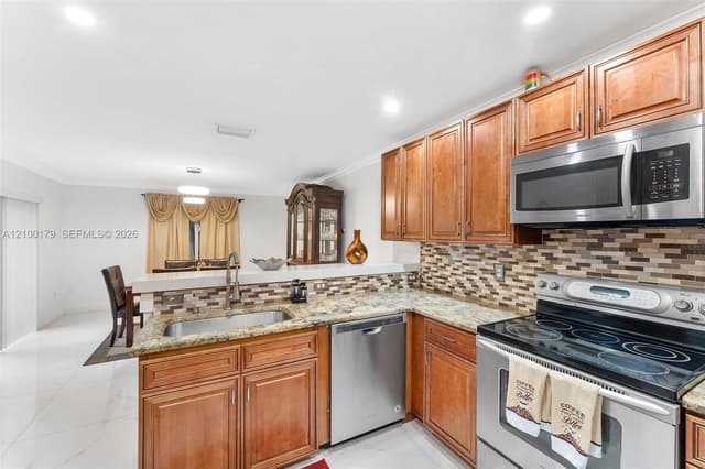 4027 Eastridge Dr, Deerfield Beach FL 33064 - Deerfield Beach, FL - Photo 7