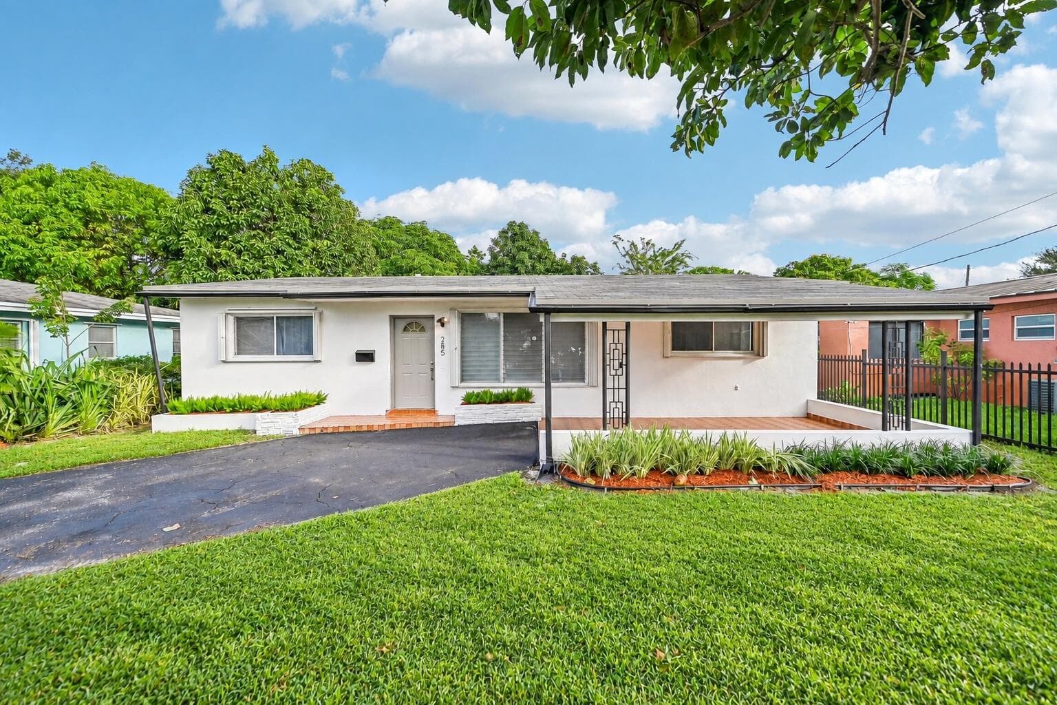 285 NE 165TH Street, Miami FL 33162 - Miami, FL - Photo 1