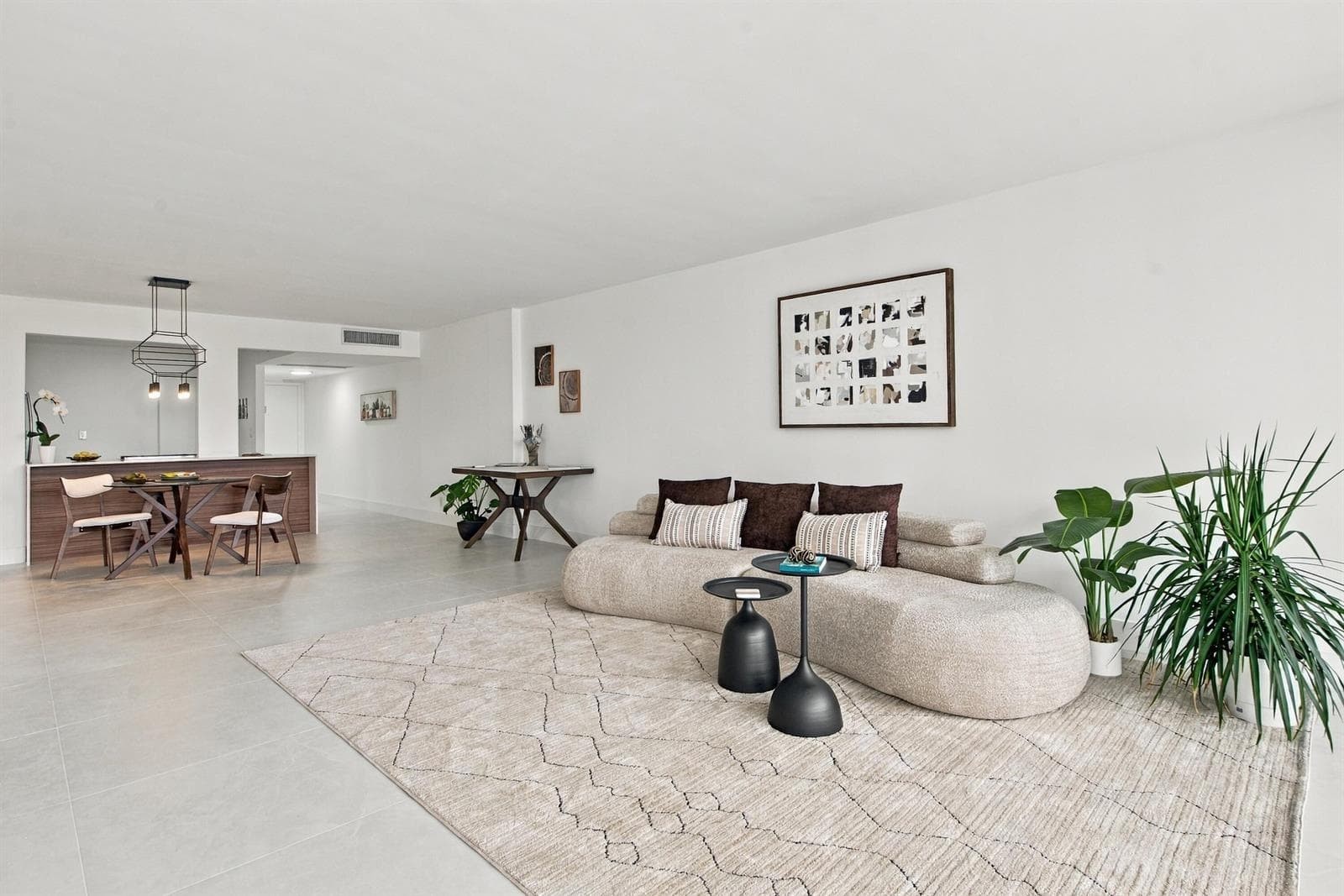 3140 S Ocean Drive # 610, Hallandale Beach FL 33009