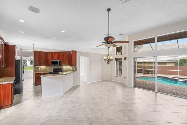 10599 Saint Thomas Drive, Boca Raton FL 33498 - Boca Raton, FL - Photo 7