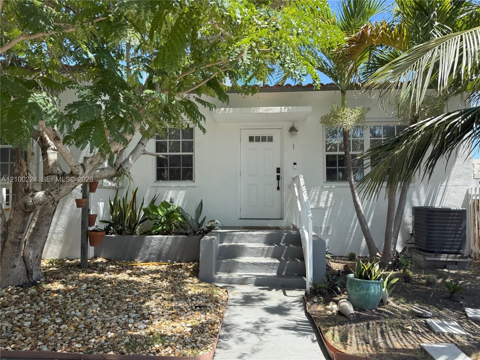 8401 Crespi Blvd, Miami Beach FL 33141 - Miami Beach, FL - Photo 1