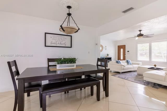 10911 Taft St, Pembroke Pines FL 33026 - Pembroke Pines, FL - Photo 7