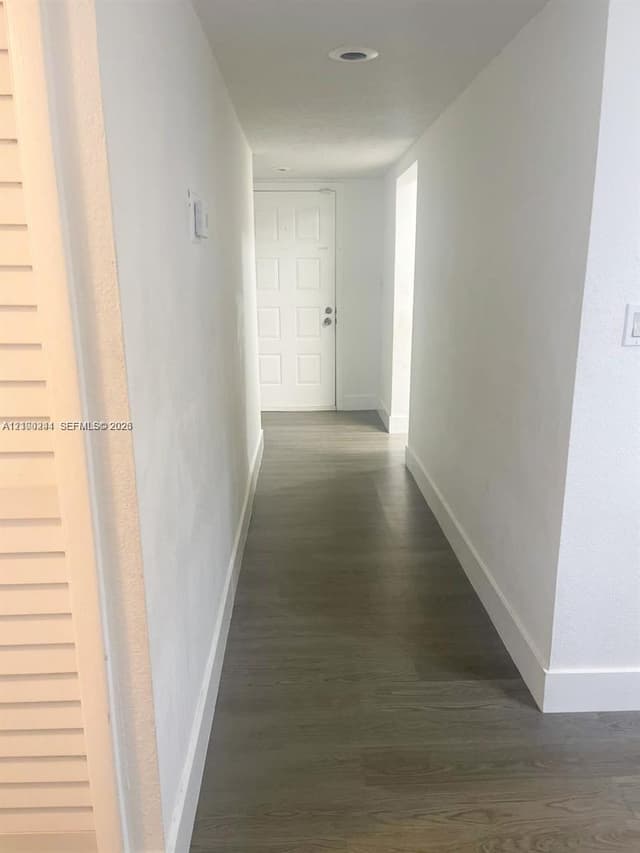 177 Lakeview Dr # 104, Weston FL 33326 - Weston, FL - Photo 7