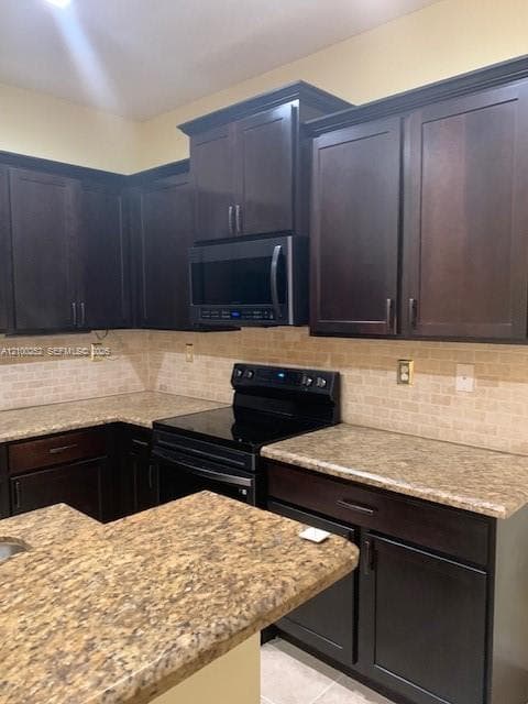 242 SW 7th Ct, Pompano Beach FL 33060 - Pompano Beach, FL - Photo 4