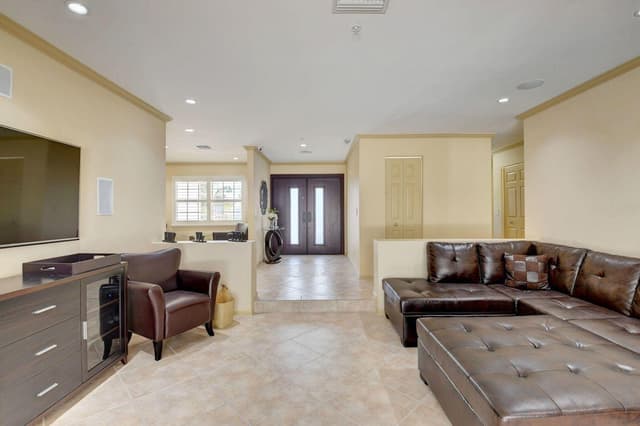 1086 SW 28th Avenue, Boynton Beach FL 33426 - Boynton Beach, FL - Photo 4