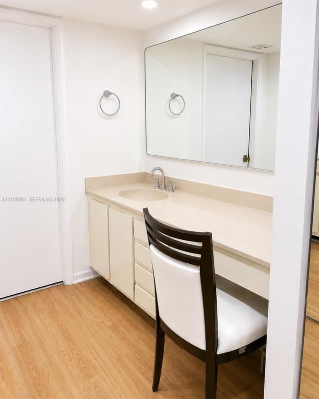9735 NW 52nd St # 305, Doral FL 33178 - Doral, FL - Photo 6