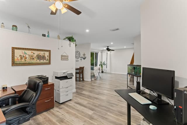 18413 NW 20th Street, Pembroke Pines FL 33029 - Pembroke Pines, FL - Photo 6