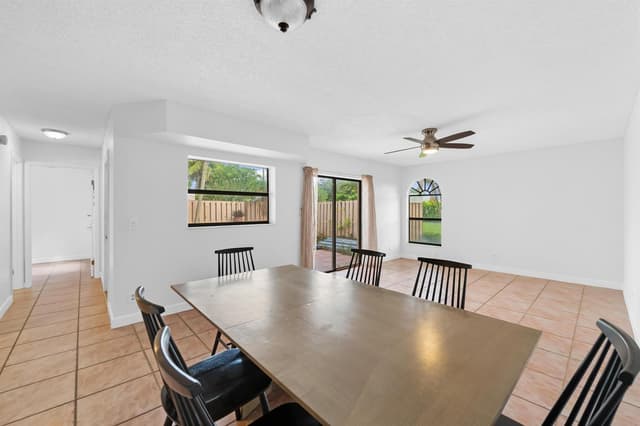 3770 VILLAGE Drive # B, Delray Beach FL 33445 - Delray Beach, FL - Photo 5