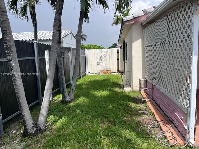 3630 NW 18th Ter, Miami FL 33125 - Miami, FL - Photo 7