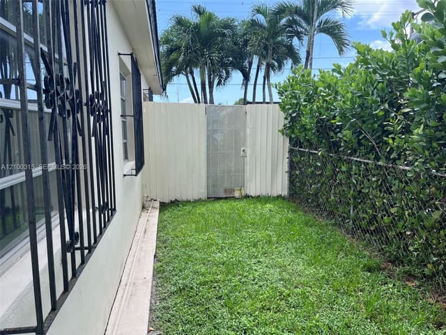 3630 NW 18th Ter, Miami FL 33125 - Miami, FL - Photo 4
