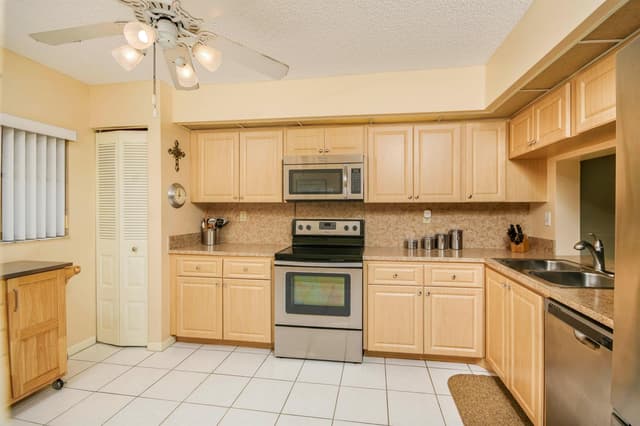 13403 Touchstone Place # 202, Palm Beach Gardens FL 33418 - Palm Beach Gardens, FL - Photo 7
