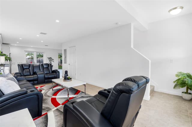 17970 SW 105th Ave, Miami FL 33157 - Miami, FL - Photo 6