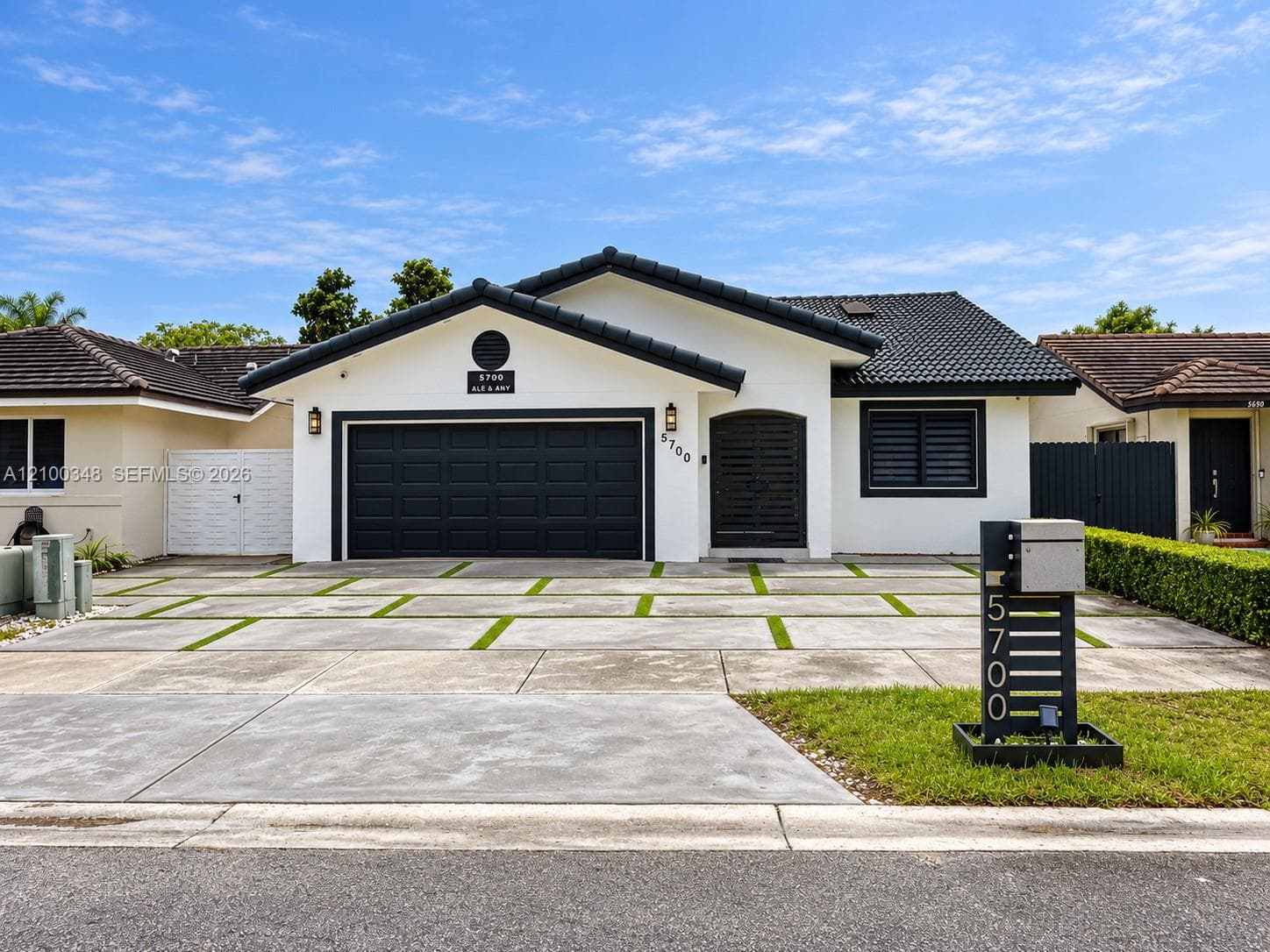 5700 SW 148th Pl, Miami FL 33193 - Miami, FL - Photo 1