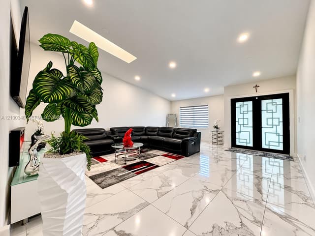 5700 SW 148th Pl, Miami FL 33193 - Miami, FL - Photo 4