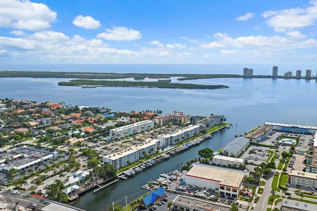 100 PARADISE HARBOUR Boulevard # 202, North Palm Beach FL 33408 - North Palm Beach, FL - Photo 4